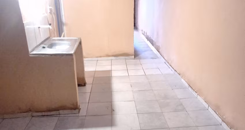VENDE-SE CASA NO PICI!!