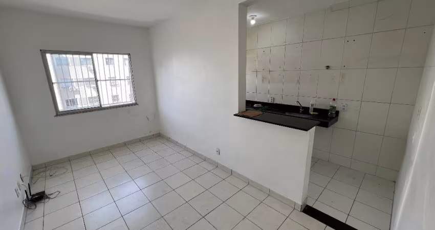 VENDE- SE APTO DE 02 QUARTOS!!!