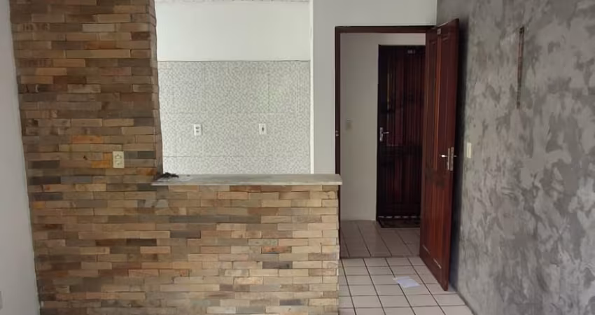 APTO PARA VENDA- 2 QUARTOS NO HENRIQUE JORGE.