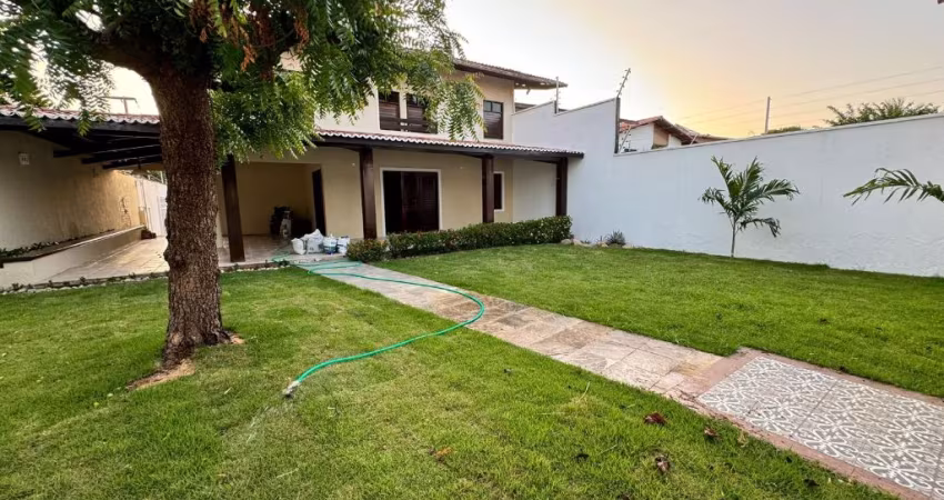 VENDE- SE CASA DUPLEX DE 04 QUARTOS NO BAIRRO EDSON QUEIROZ!!!