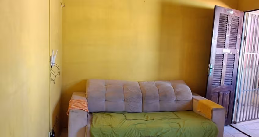 VENDE- SE APTO COM 02 QUARTOS NO BAIRRO EDSON QUEIROZ