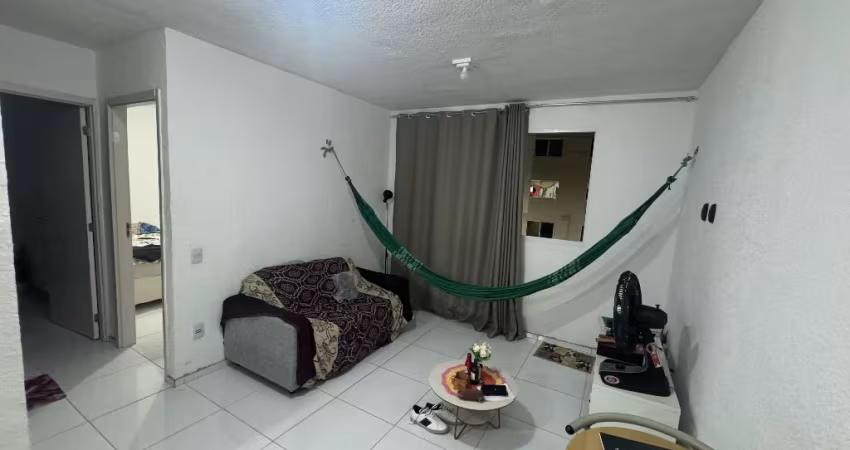 VENDE- SE APTO COM 02 QUARTOS NO RECANTO MARAPONGA