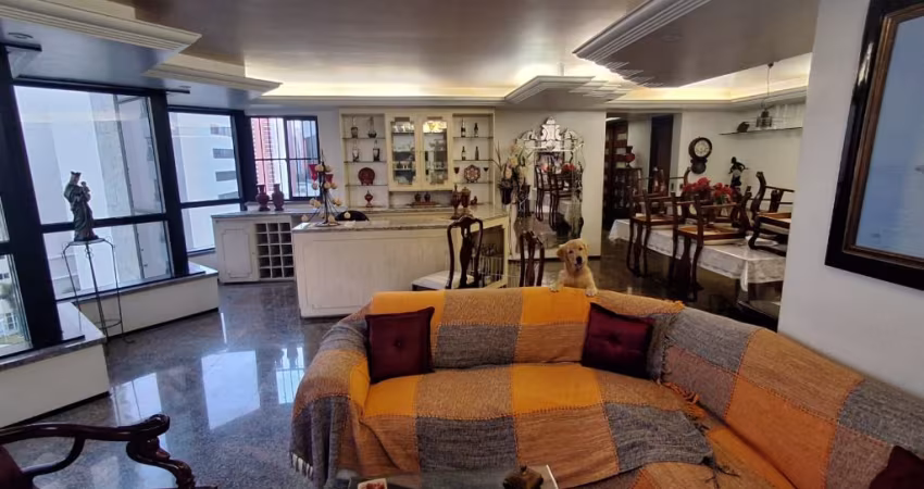 Apartamento de 05 Quartos, 03 Suítes na Aldeota!!!