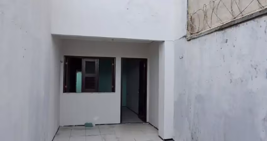 Casa Repasse com 2 quartos à venda no Siqueira
