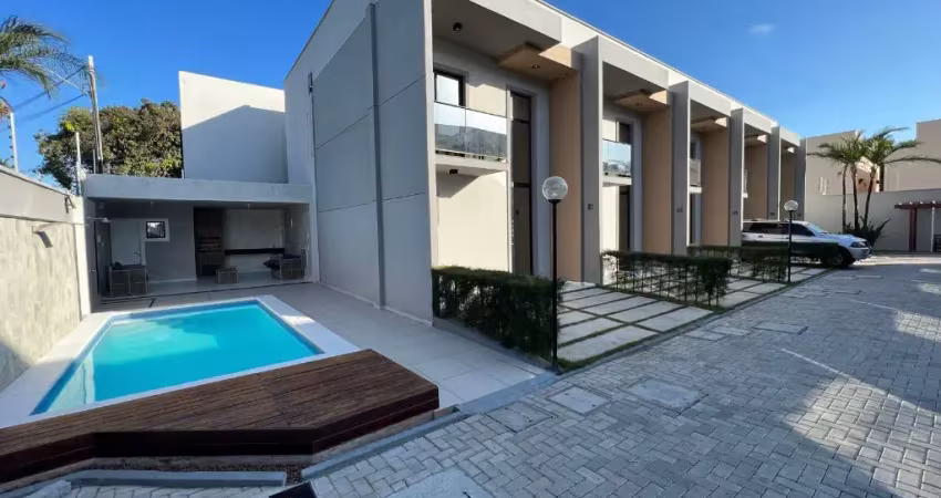 VENDE- SE CASA DUPLEX COM 03 QUARTOS!!!