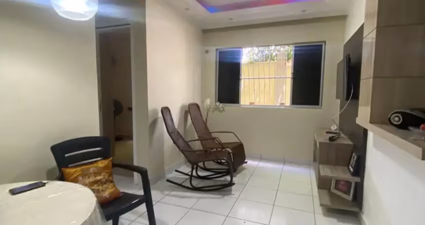 VENDO APARTAMENTO NO VILLAGIO MARAPONGA