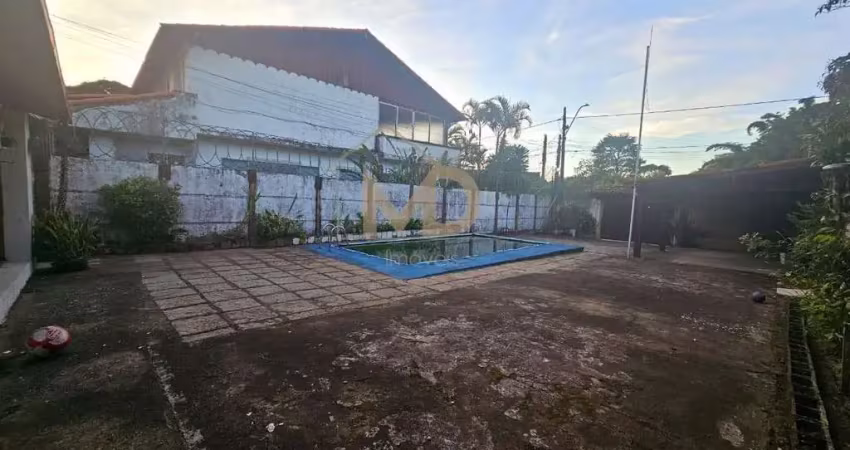 Casa para Venda em Teresópolis, Nossa Senhora de Fátima, 3 dormitórios, 1 banheiro, 3 vagas