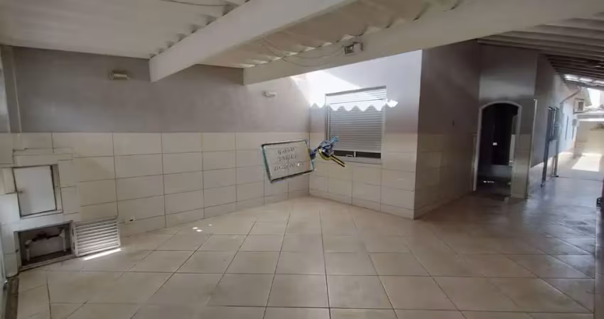 Casa 2 dormitórios Praia Grande