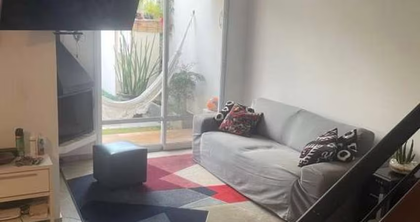 Casa em Condomínio para Venda em Santana de Parnaíba, Alphaville, 3 dormitórios, 1 suíte, 2 banheiros, 2 vagas