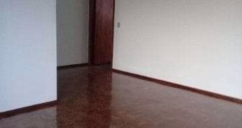 Casa com 3 dormitórios para alugar, 120 m² por R$ 1.800,00/mês - São Lázaro - São João da Boa Vista