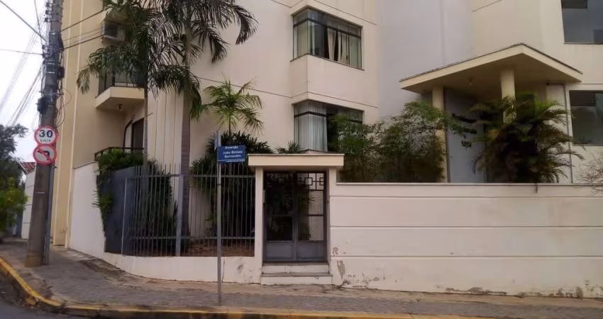 Apartamento com 3 dormitórios para alugar, 120 m² por R$ 2.120,00/mês - Jardim Santo André - São Jo