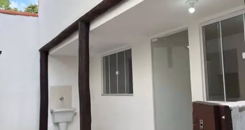 Casa em condomínio com área privativa, próximo à praia de manguinhos em búzios
