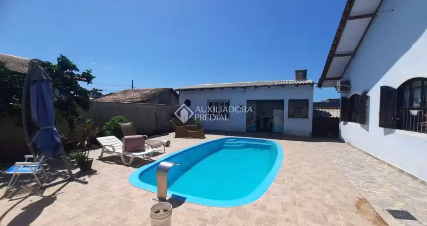 Casa com 3 quartos à venda na das rosas, 114, Quinta dos Açorianos, Barra Velha