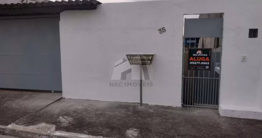 Casa para locação R$2.000,  Jd. Colonial - CA4649