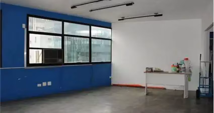 Sala comercial para locação ao lado da estação vila olímpia.