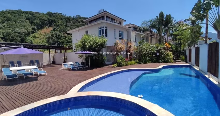 Camburi á Venda - 05 Suites - Condominio Fechado - 500 mts da Praia