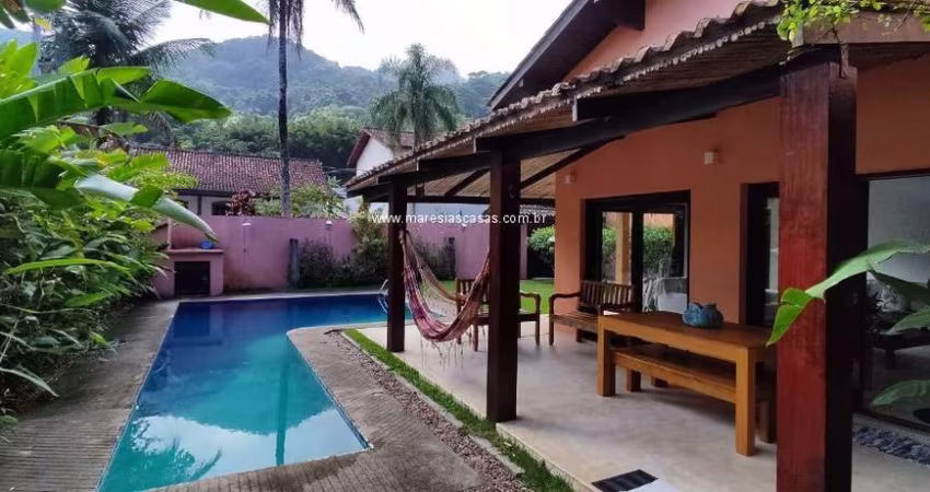 Casa á venda na Praia de Santiago - Permuta -  150 mts da Praia - Piscina e Conforto