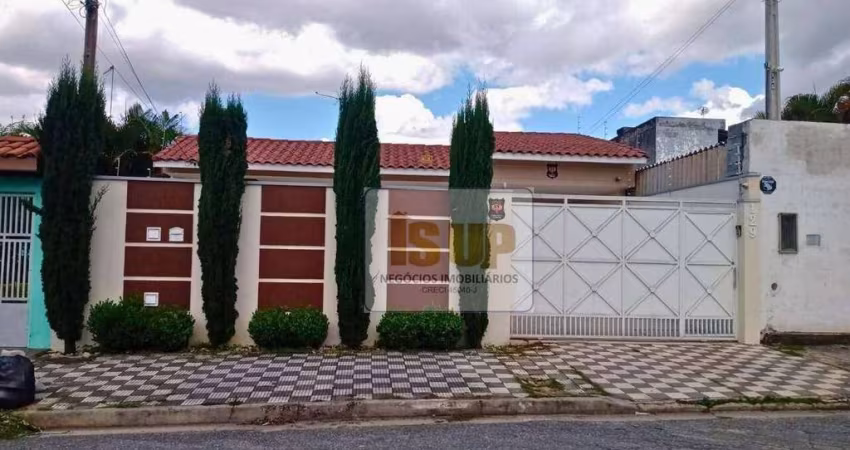 Casa com 3 dormitórios à venda, 200 m² por R$ 750.000,00 - São João - Jacareí/SP