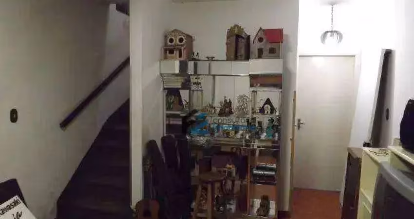 Sobrado com 2 quartos e 2 banheiros à venda - ótima localização!