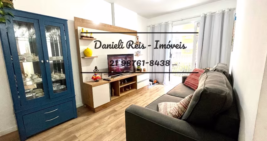 Apartamento de 2 quartos, suite, varanda e vaga.