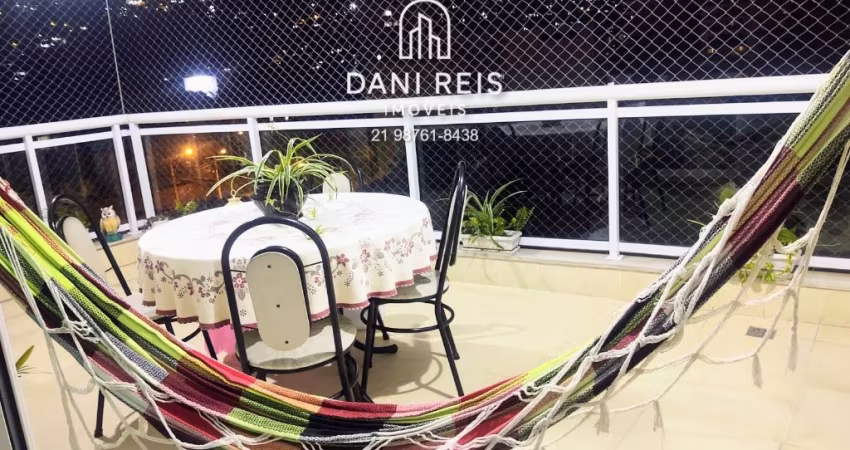 Apartamento de 3 quartos, suíte, varanda e 2 vagas.