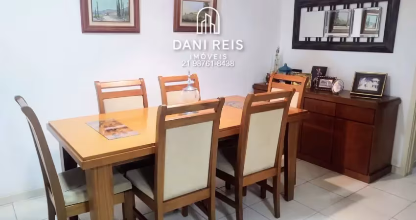 Apartamento de 3 quartos, suíte, varanda e 2 vagas.