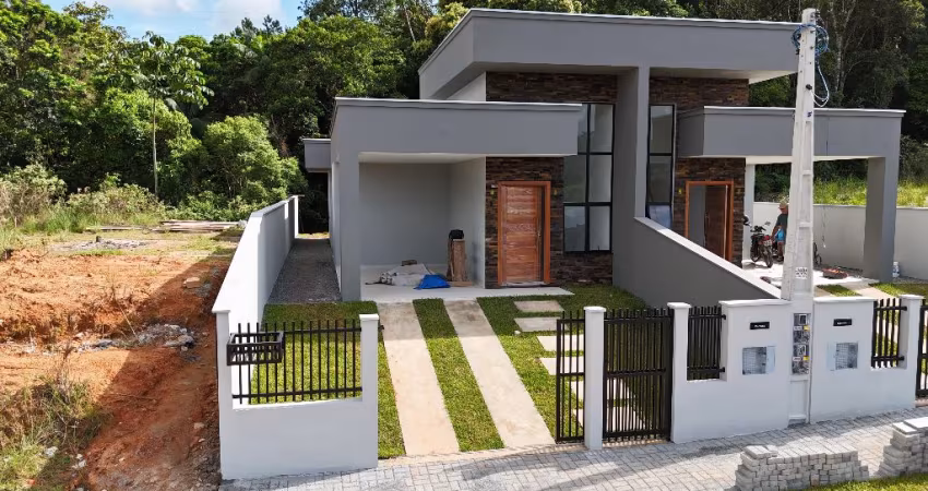 Casa geminada 3 dormitórios pomerode