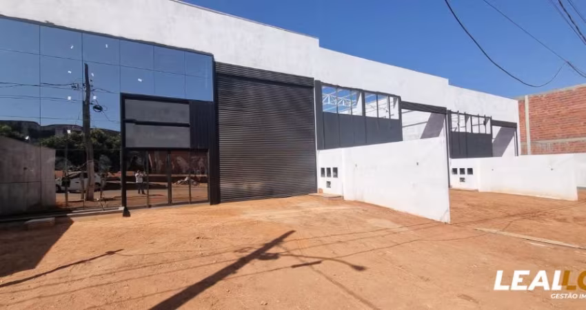 Alugo Barracão novo de 460m² na entrada de Rondonópolis - MT