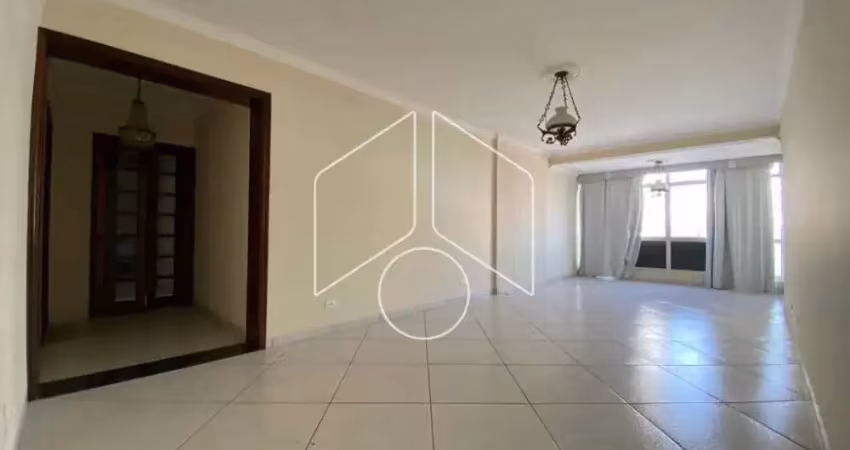 Apartamento grande localizado no centro de marília.