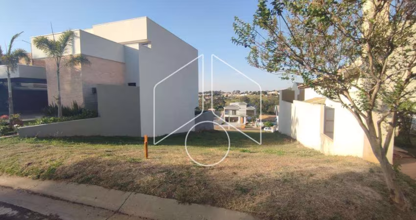 Terreno Dentro de Condomínio em Marília
