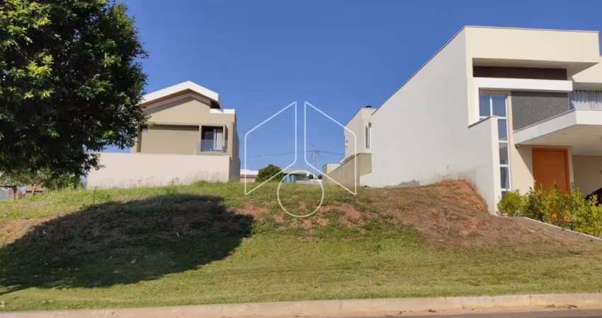 Terreno Dentro de Condomínio em Marília
