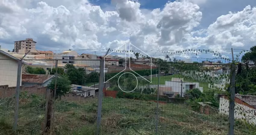 Terreno à venda na Rua Leônidas de Oliveira, 3089, Jardim Alvorada, Marília