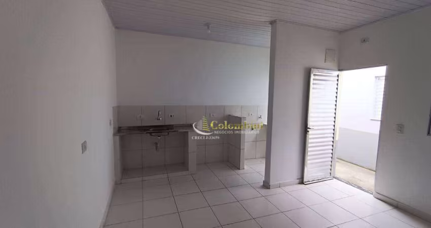 Casa com 1 dormitório para alugar, 47 m² - Santa Maria - São Caetano do Sul/SP