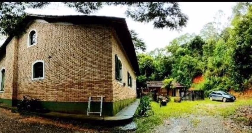 BELA CHÁCARA COM PLATÔS EM SÃO FRANCISCO XAVIER