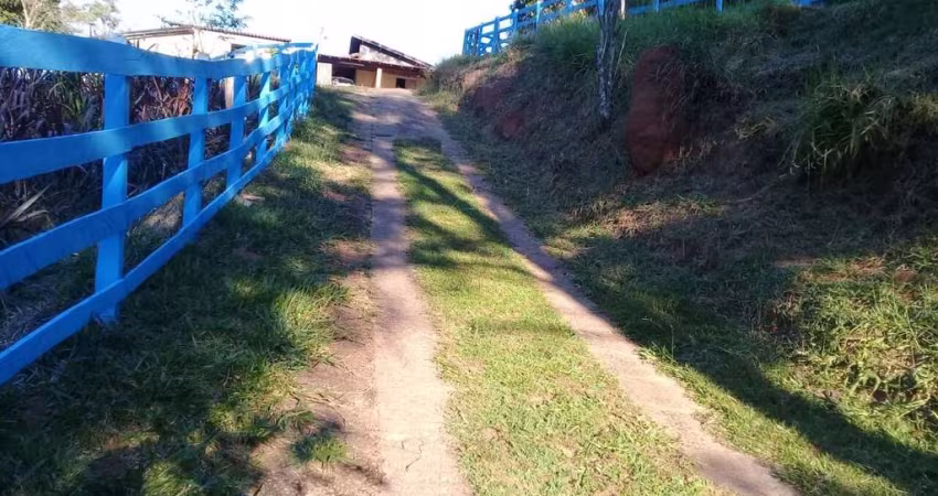 SÍTIO COM LINDA VISTA  EM IGARATÁ/SP