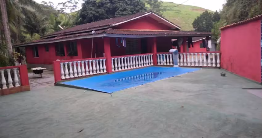 Chácara lindíssima com vista para cachoeira em são francisco xavier/sp