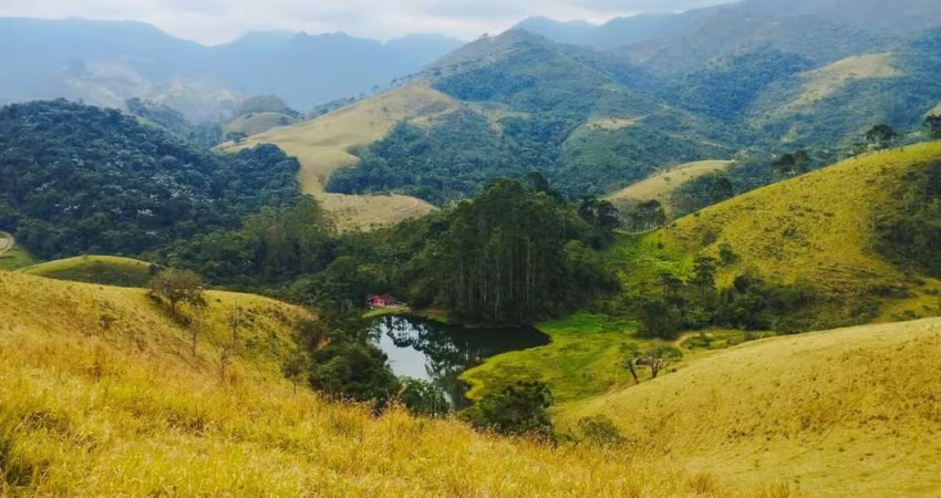 FAZENDA ESPETACULAR COM VISTA LINDÍSSIMA EM SÃO FRANCISCO XAVIER/SP