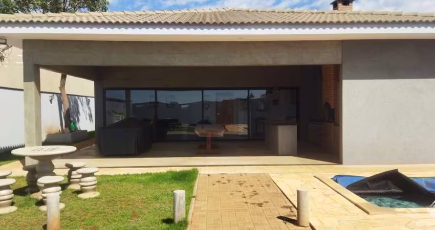 LINDO RANCHO EM CONDOMÍNIO - ICÉM/SP
