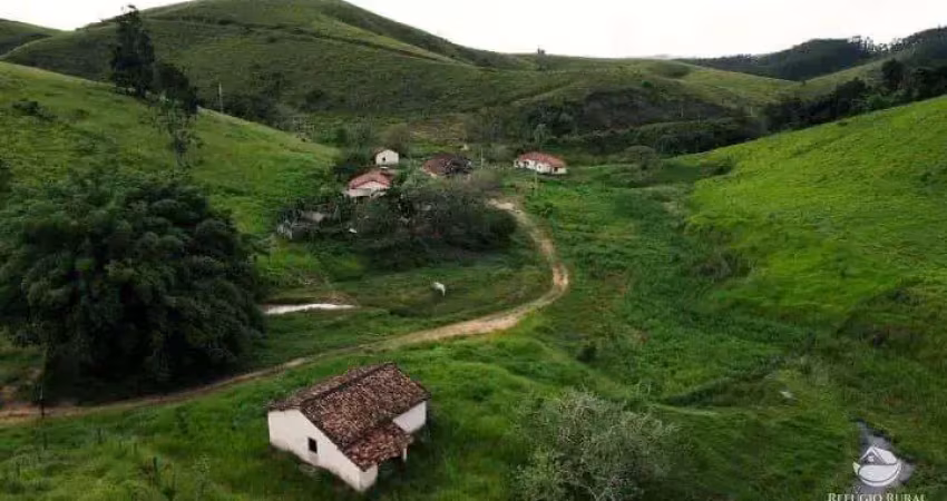Fazenda à venda no Centro, Santa Branca 