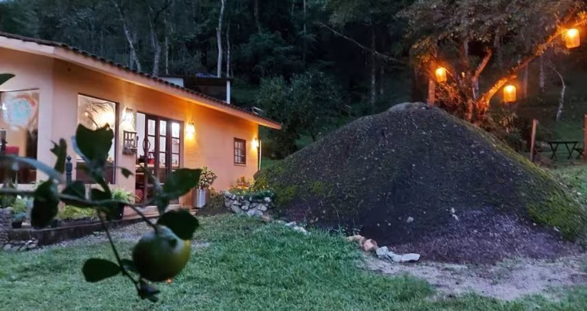 BELÍSSIMO SÍTIO EM SÃO FRANCISCO XAVIER/SJC/SP