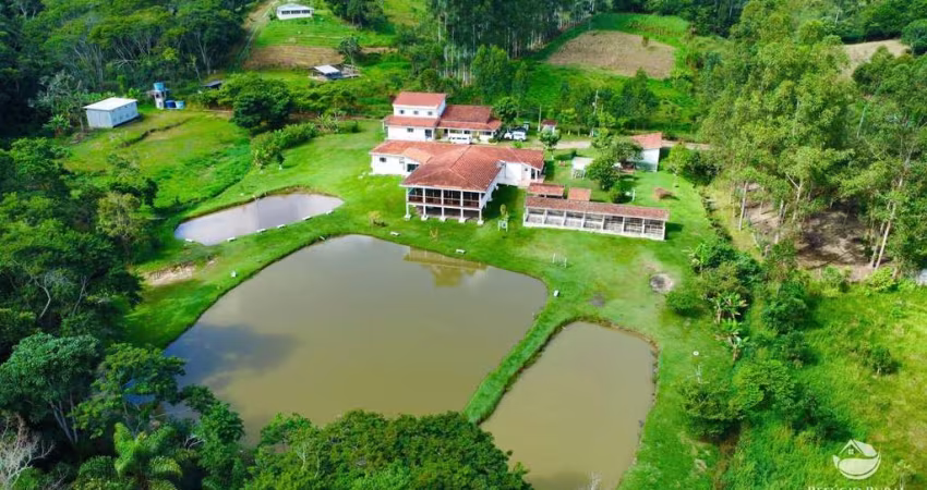 SÍTIO ÍNCRIVEL COM  LINDO RESTAURANTE EM JAMBEIRO-SP