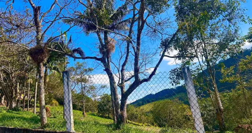 Terreno à venda no Centro, Monteiro Lobato 