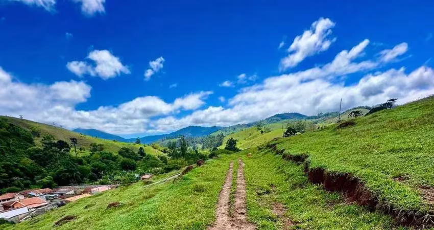 Terreno à venda no Centro, Sapucaí-Mirim 