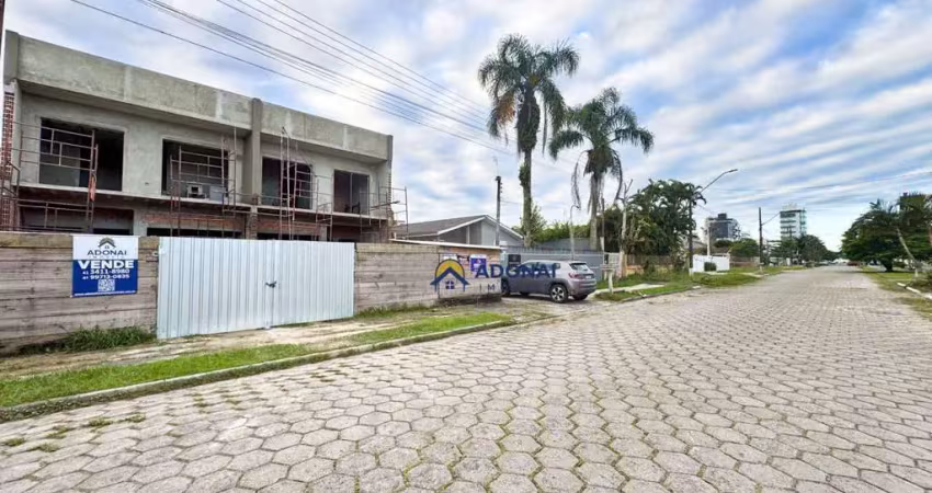 Sobrado Novo de Alto Padrão de Acabamento, com 4 dormitórios à venda, 153 m² por R$ 1.200.000 - Centro - Guaratuba/PR
