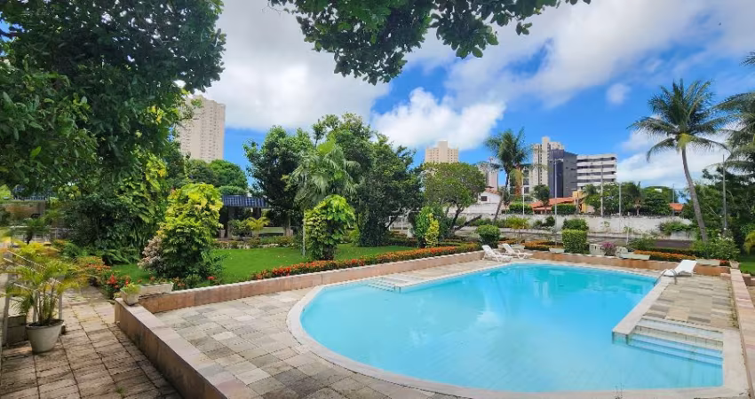 Apartamento Aluga 4 Quartos sendo 1 suíte em Capim Macio