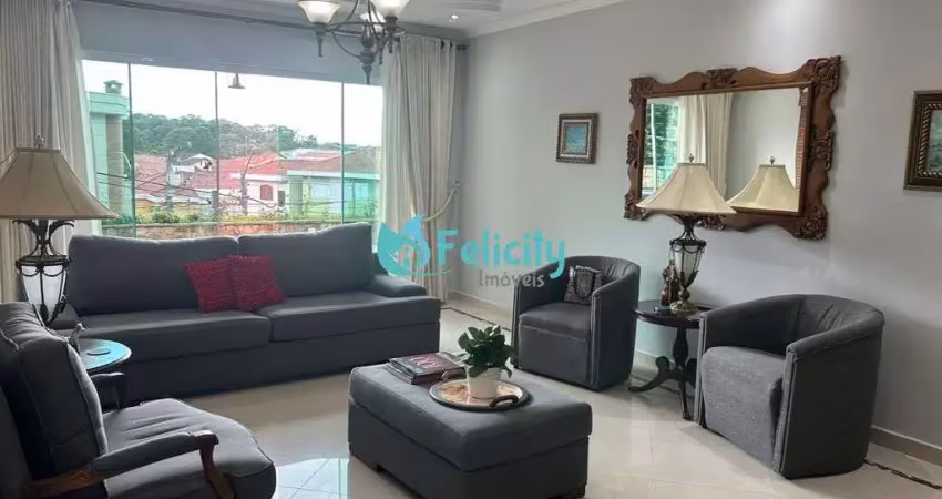 Sobrado 4 dorms, 1 suíte, 8 vagas  no city recanto do anastácio