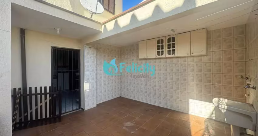 Sobrado com 3 dorms, 2 vagas, 110m2 no jardim vista linda