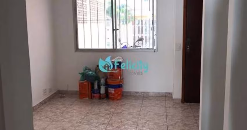 Sobrado com 2 dorms, 1 vaga, 86m2 no Conj. Res. Vista Verde