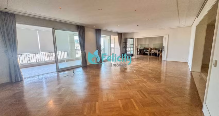 Apartamento com 4 suítes, 5 vagas, 500 m2 no Jardim Paulista