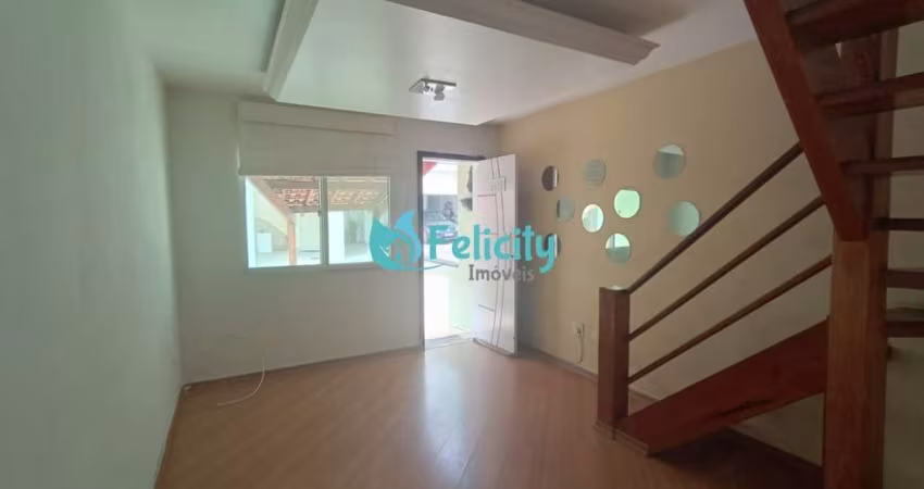 Casa de Condomínio com 2 dormitórios, 2 vagas, 65m2 no Jardim Santa Mônica